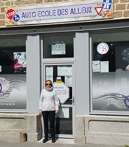 Économie/Entreprise Saint-Ouen-des-Alleux : une auto-école redynamise la commune !